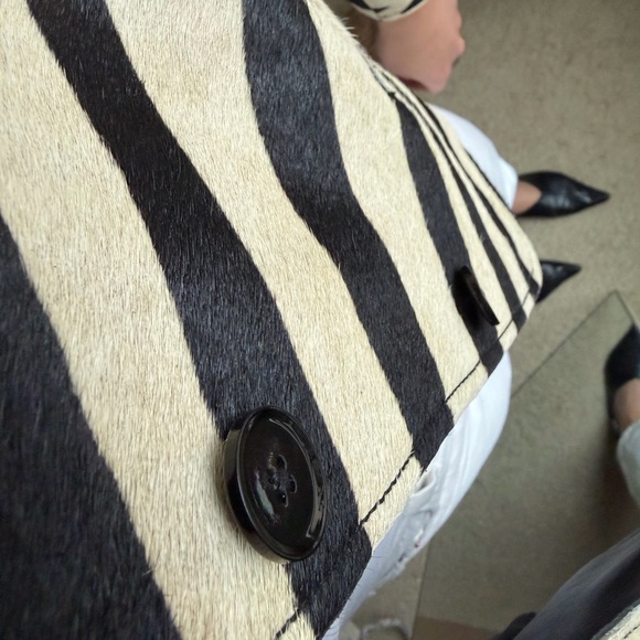 Zebra Jacket - Picture 3 of 5